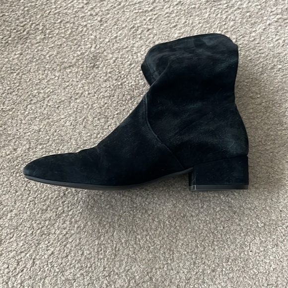 Stuart Weitzman low heel boots - Picture 3 of 5